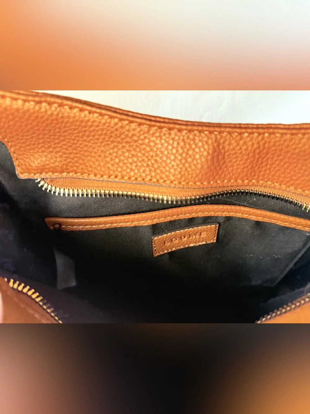 Loume tan crossbody